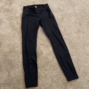 Lululemon black leggings w/ pockets